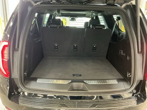 Certified 2026 GMC Yukon XL Denali w/ Sun & Power Step Package AWD/4WD image 12