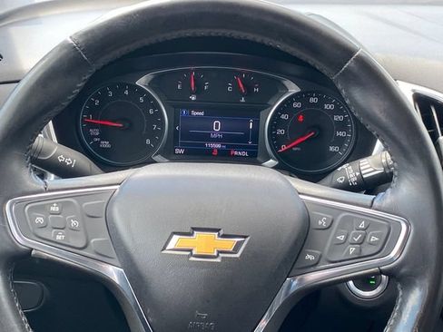 Used 2019 Chevrolet Equinox LT FWD image 8