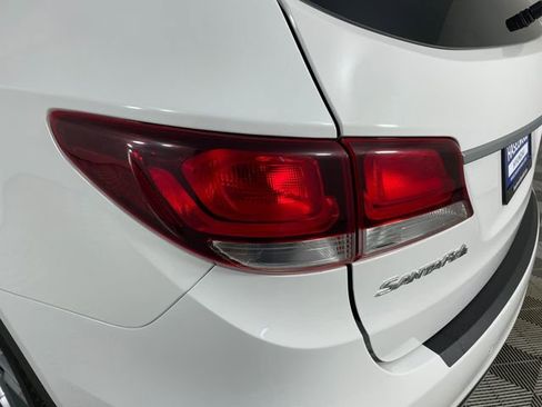 Used 2018 Hyundai Santa Fe AWD image 21