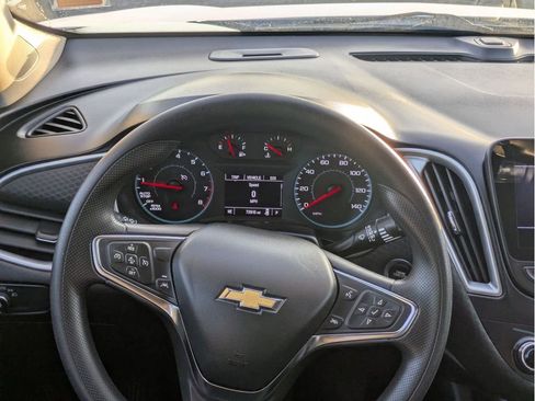 Used 2023 Chevrolet Malibu LT image 21