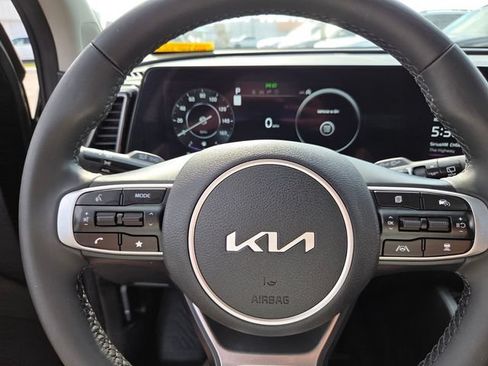 Used 2025 Kia Sportage SX FWD image 22