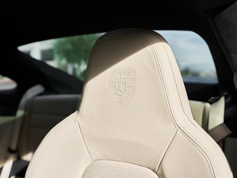 Used 2024 Porsche 911 Turbo S image 40