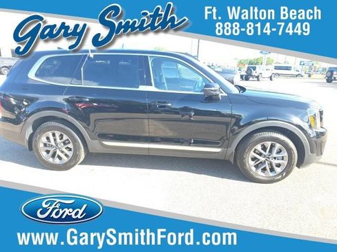 Used 2024 Kia Telluride LX FWD image 1