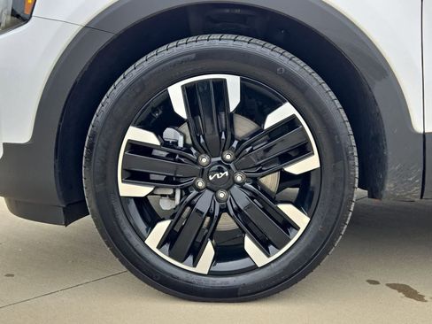 Used 2025 Kia Telluride SX Prestige AWD/4WD image 12