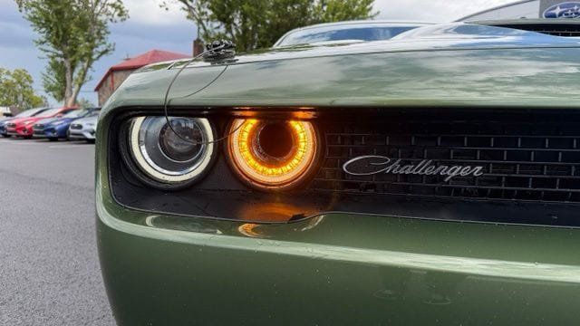 Used 2018 Dodge Challenger SRT Hellcat RWD image 9