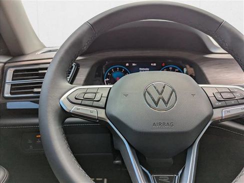 New 2026 Volkswagen Atlas SEL Premium R-Line image 10