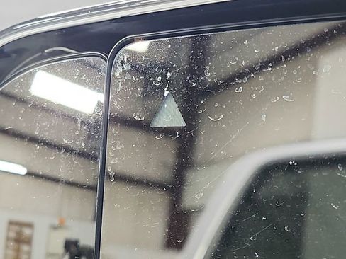 Used 2023 RAM 1500 Laramie image 21