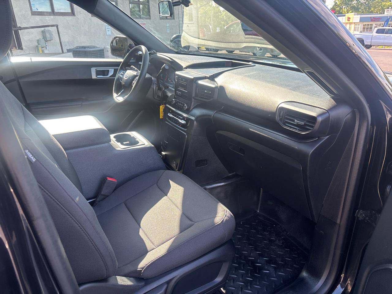 Used 2023 Ford Explorer AWD/4WD image 28