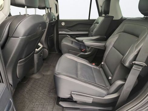 Used 2025 Lincoln Navigator Reserve AWD/4WD image 26