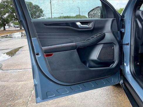 Certified 2023 Ford Escape ST-Line image 17