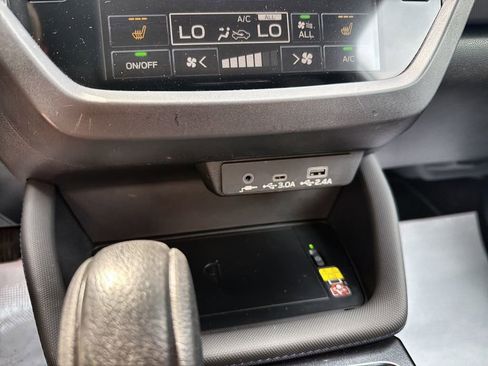 Used 2026 Subaru Forester Premium AWD/4WD image 17