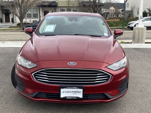 Used 2019 Ford Fusion SE image 9