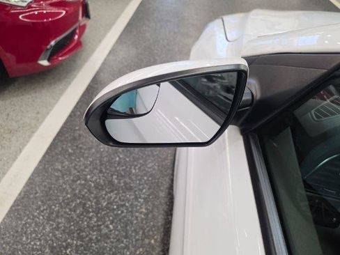Used 2017 Hyundai Elantra SE FWD image 35