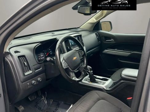 Used 2022 Chevrolet Colorado LT w/ Safety Package image 18
