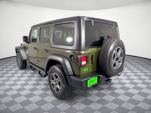 Used 2023 Jeep Wrangler Unlimited Sport AWD/4WD image 3