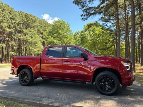 Used 2024 Chevrolet Silverado 1500 RST w/ Convenience Package II AWD/4WD image 2