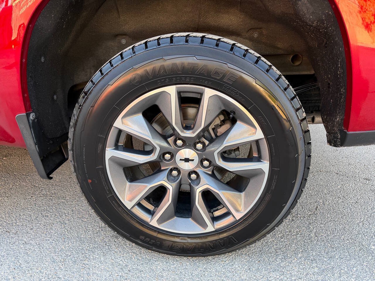 Used 2021 Chevrolet Silverado 1500 RST AWD/4WD image 32