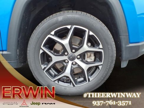 Used 2025 Jeep Compass Limited AWD/4WD image 9