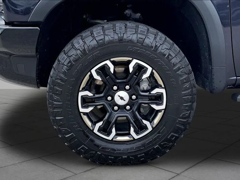 Used 2022 Chevrolet Silverado 1500 ZR2 AWD/4WD image 11