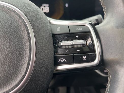 Used 2024 Kia Sorento S w/ Panoramic Sunroof Package image 20