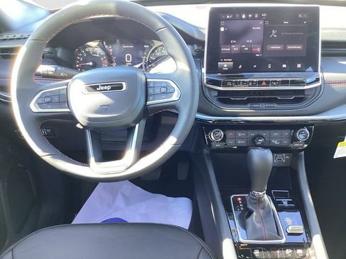 New 2026 Jeep Compass Trailhawk image 11