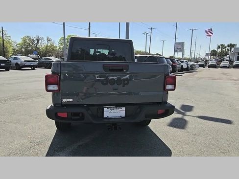 New 2026 Jeep Gladiator Sport AWD/4WD image 32
