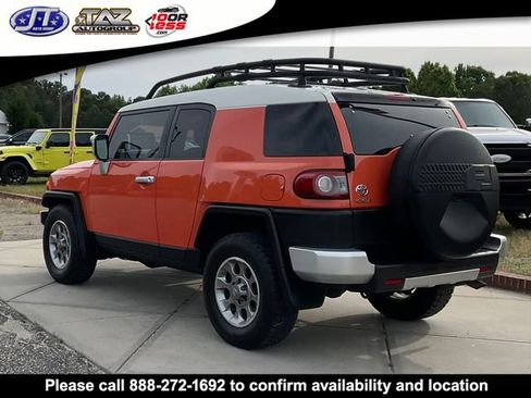 Used 2013 Toyota FJ Cruiser 2WD w/ Convenience Pkg image 5