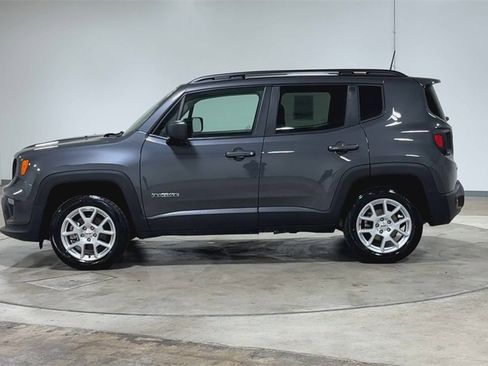 Used 2022 Jeep Renegade Latitude image 5