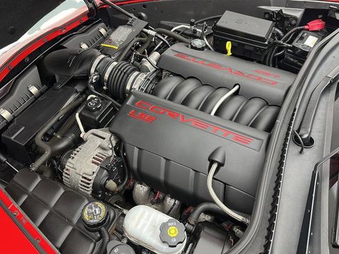 Used 2005 Chevrolet Corvette Coupe w/ Preferred Equipment Group RWD image 24