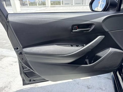 Used 2022 Toyota Corolla LE FWD image 13