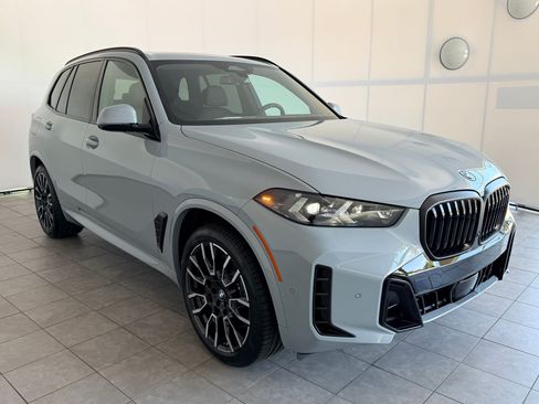 New 2026 BMW X5 xDrive50e w/ Executive Package AWD/4WD image 7
