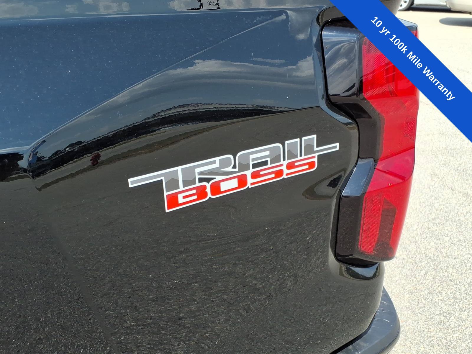 New 2026 Chevrolet Colorado Trail Boss AWD/4WD image 9