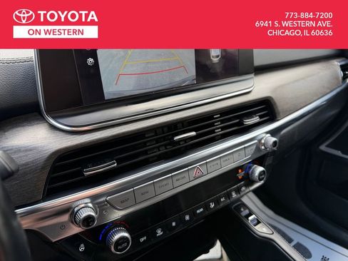Used 2022 Kia Telluride EX w/ EX Premium Package image 21