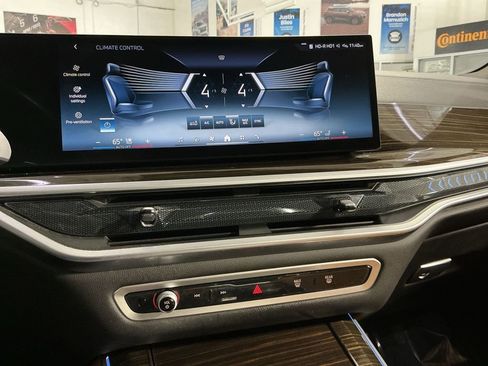 Used 2024 BMW X5 xDrive40i w/ Parking Assistance Package AWD/4WD image 22