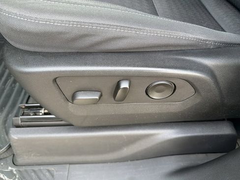 Used 2022 Chevrolet Silverado 1500 Custom Trail Boss w/ LPO, Dark Essentials Package image 17