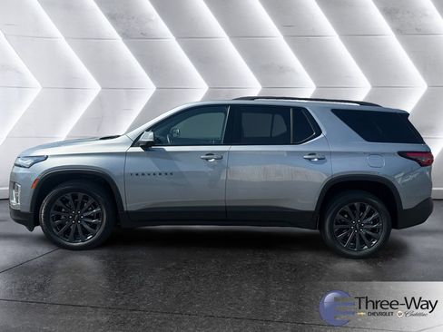 Certified 2023 Chevrolet Traverse RS w/ LPO, Floor Liner Package image 2