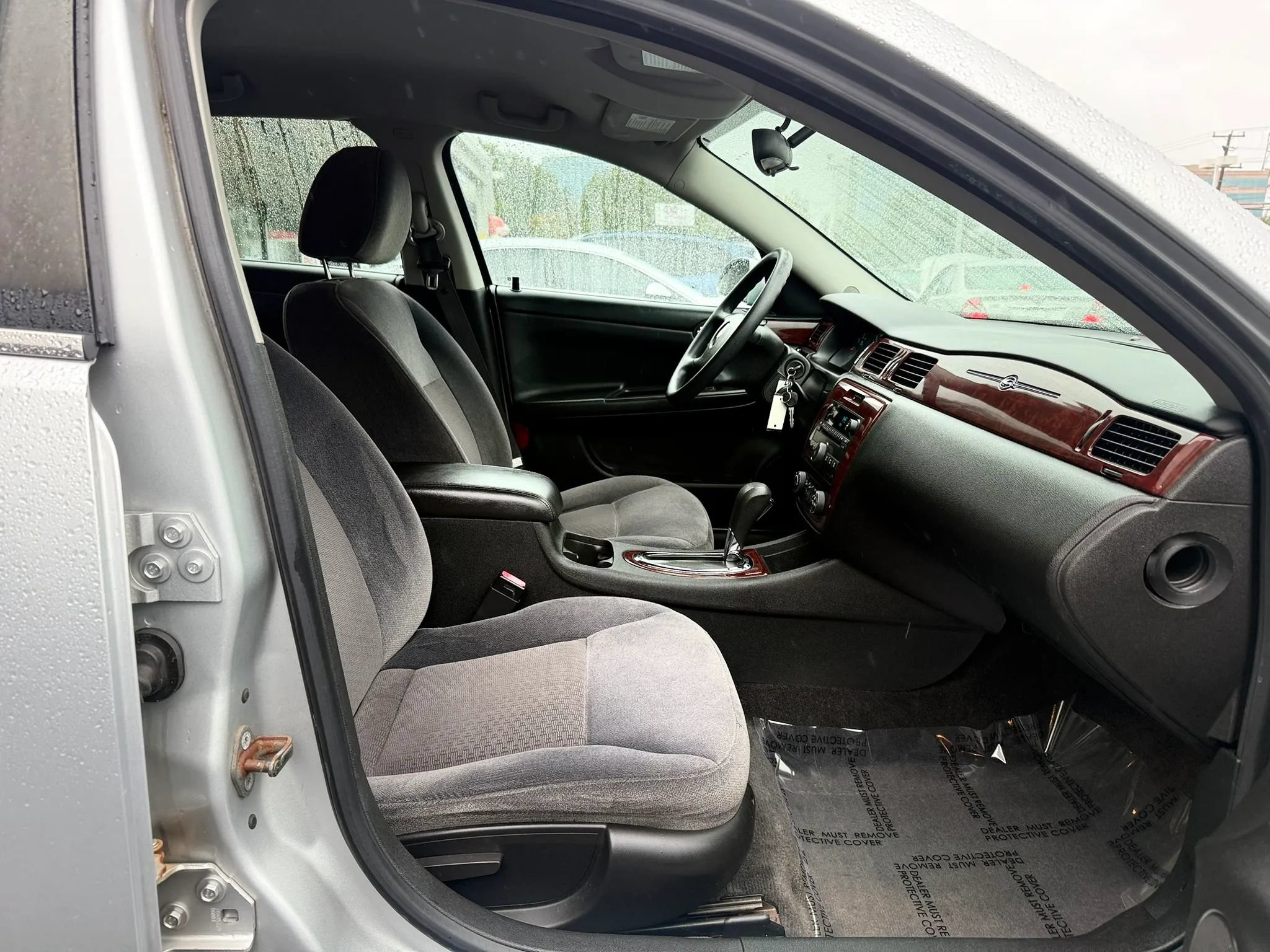 Used 2010 Chevrolet Impala LS FWD image 28