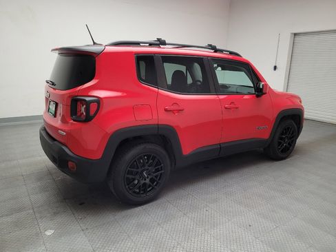 Used 2016 Jeep Renegade Latitude image 10