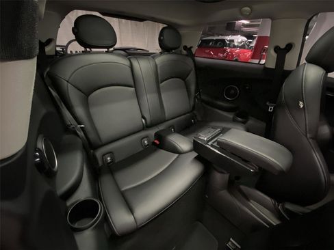 Used 2015 MINI Cooper S FWD image 27
