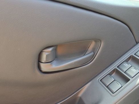 New 2026 Nissan Frontier SV image 18