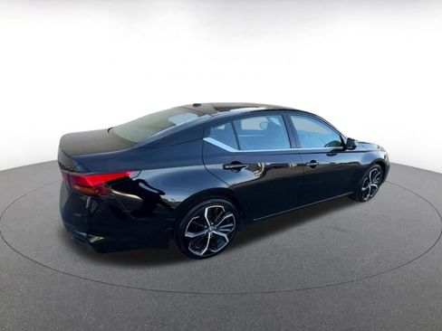 Used 2025 Nissan Altima 2.5 SR image 15