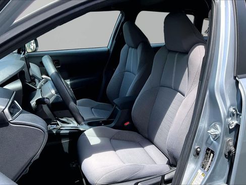 Used 2023 Toyota Corolla Cross AWD Hybrid image 8