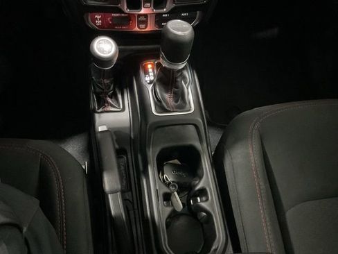 Used 2022 Jeep Gladiator Rubicon w/ LED Lighting Group image 15