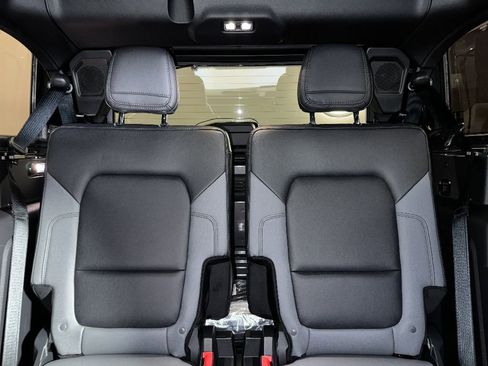 Used 2024 Ford Bronco Big Bend image 7