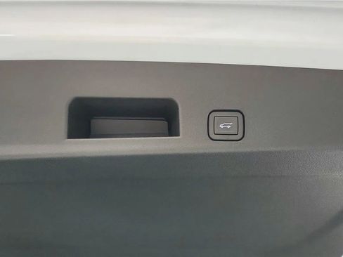 New 2026 Chevrolet Traverse RS AWD/4WD image 22