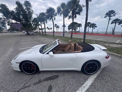 Used 2006 Porsche 911 Carrera S RWD image 17