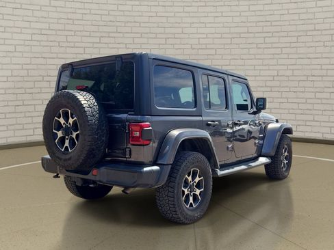 Used 2021 Jeep Wrangler Unlimited Sahara w/ Cold Weather Group AWD/4WD image 5