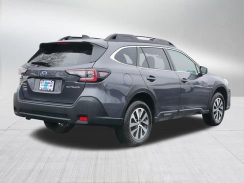 Certified 2025 Subaru Outback Premium AWD/4WD image 7