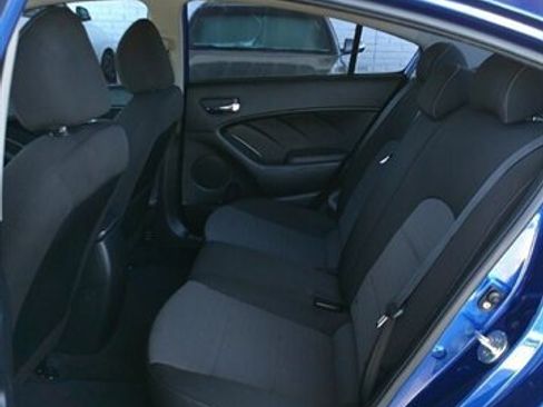 Used 2019 Kia Forte LXS image 19