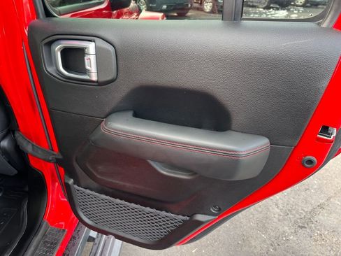 Used 2024 Jeep Gladiator Rubicon image 24